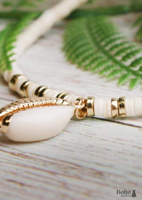 Boho Necklace, Natural Shell Cowrie with Pendanr in White